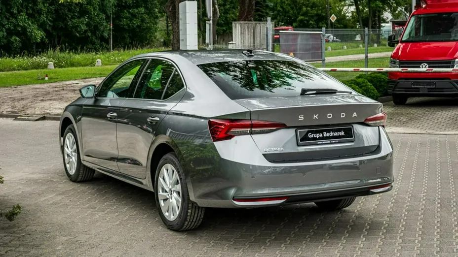 SKODA Octavia -