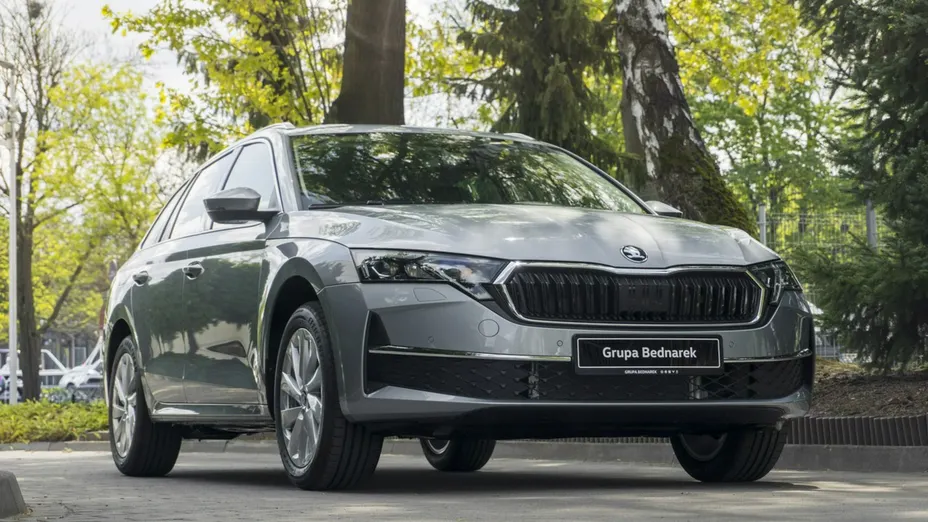 SKODA Octavia -