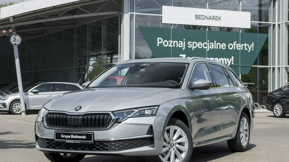 SKODA Octavia -