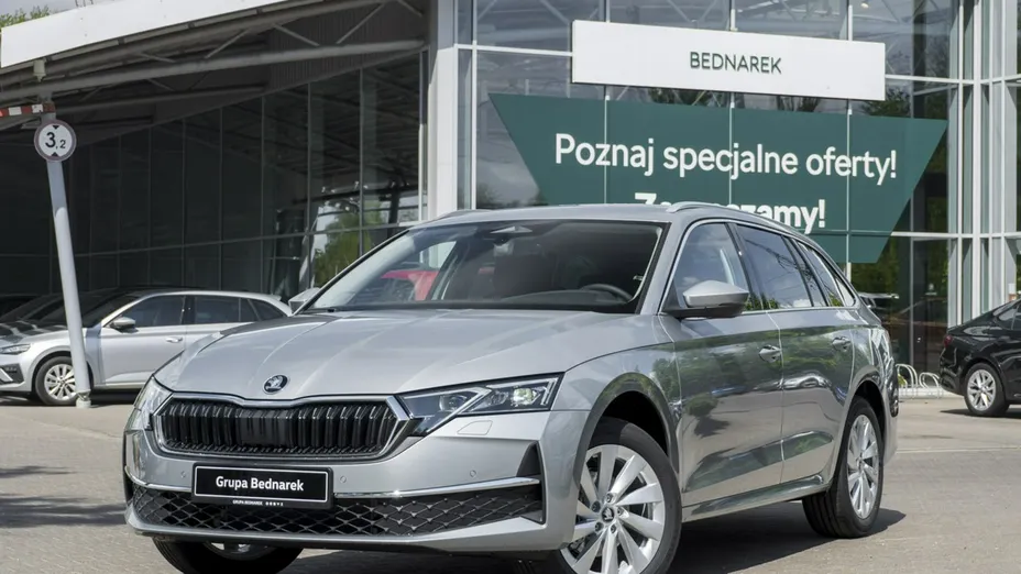 SKODA Octavia -