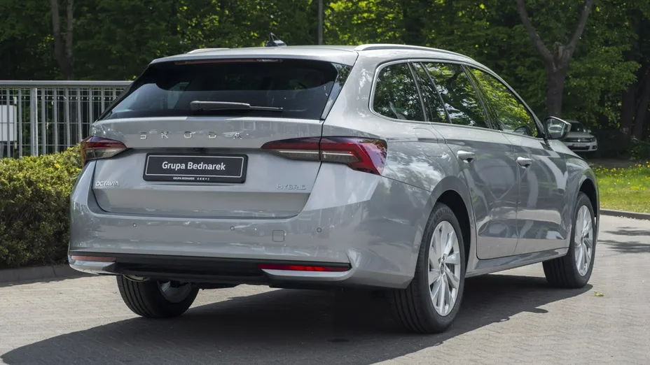 SKODA Octavia -