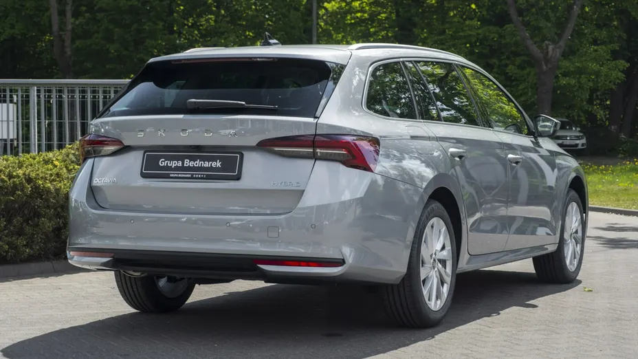 SKODA Octavia -