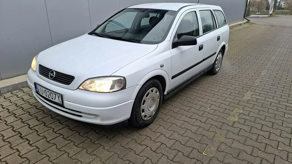 OPEL Astra -