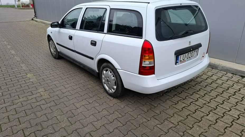 OPEL Astra -