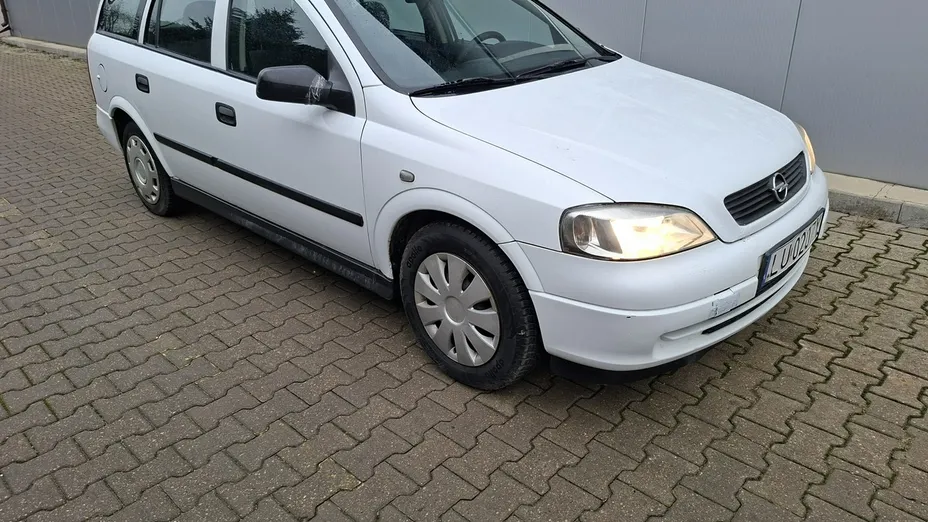 OPEL Astra -