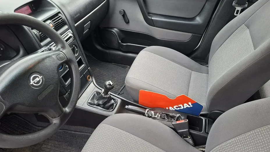 OPEL Astra -
