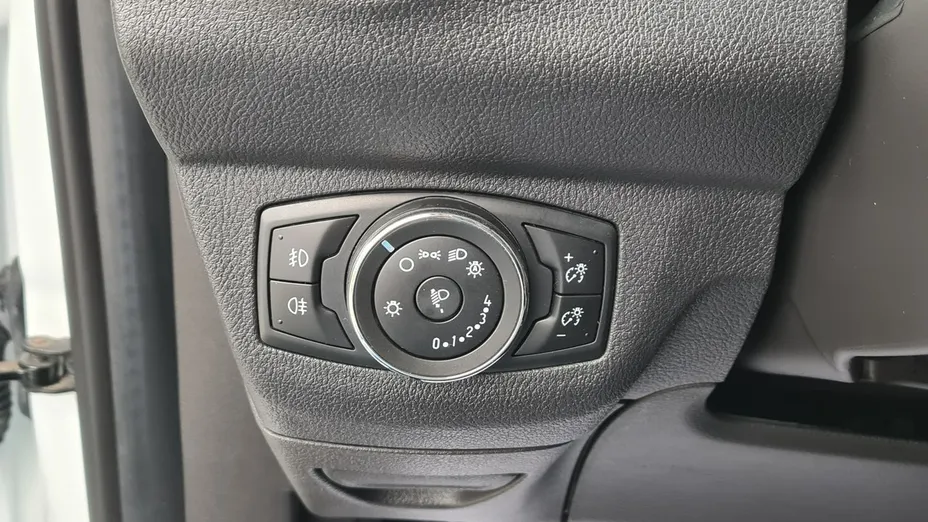 FORD Tourneo Courier -