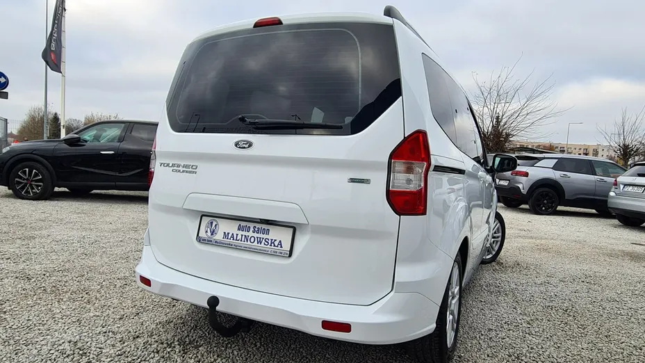 FORD Tourneo Courier -