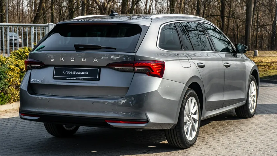 SKODA Octavia -