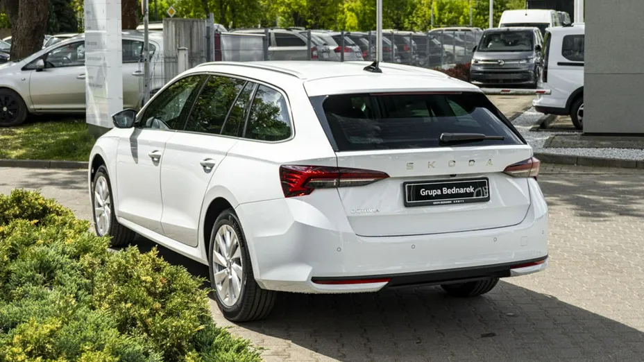 SKODA Octavia -