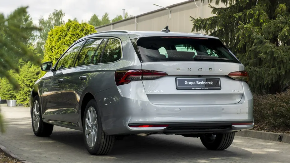 SKODA Octavia -
