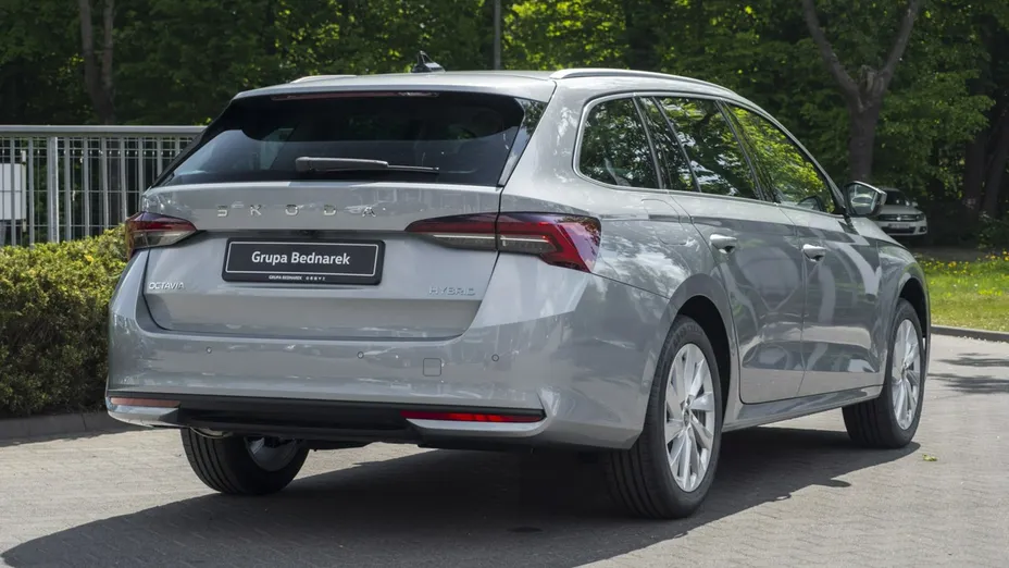 SKODA Octavia -