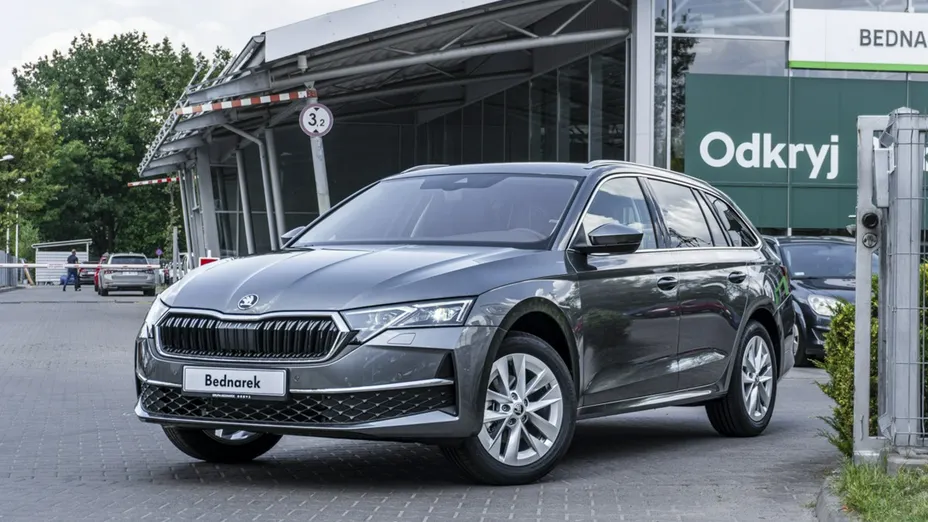 SKODA Octavia -