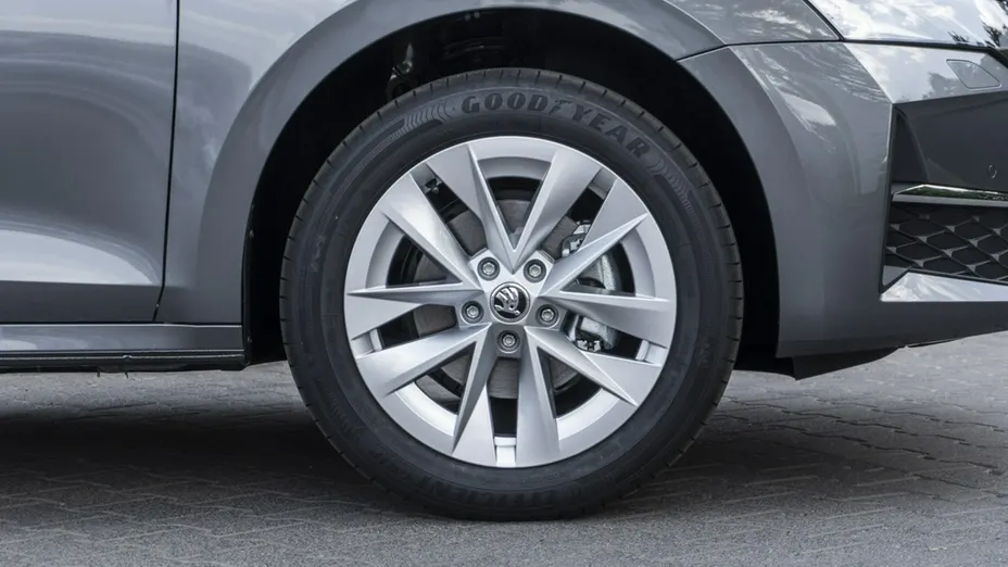 SKODA Octavia -