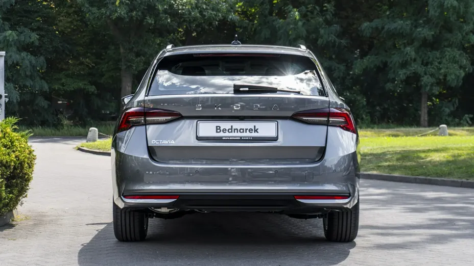 SKODA Octavia -