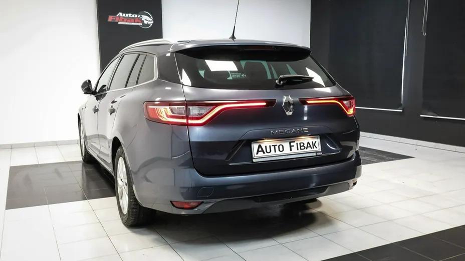 RENAULT Megane -