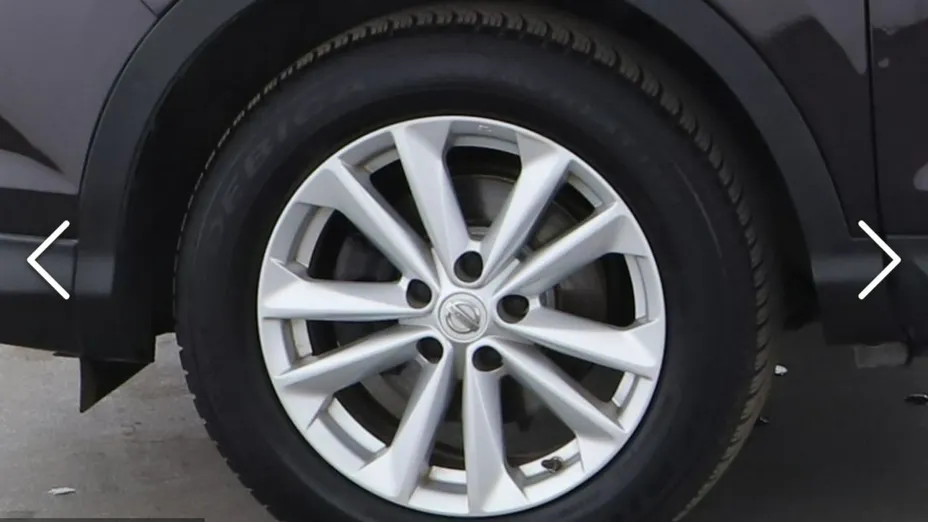 NISSAN Qashqai -