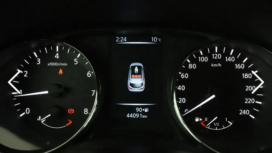 NISSAN Qashqai -