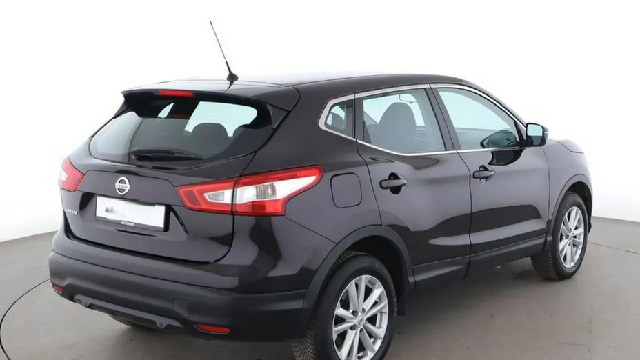 NISSAN Qashqai -