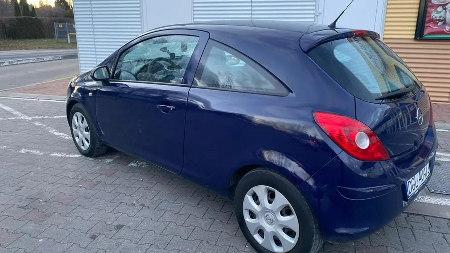 OPEL Corsa -