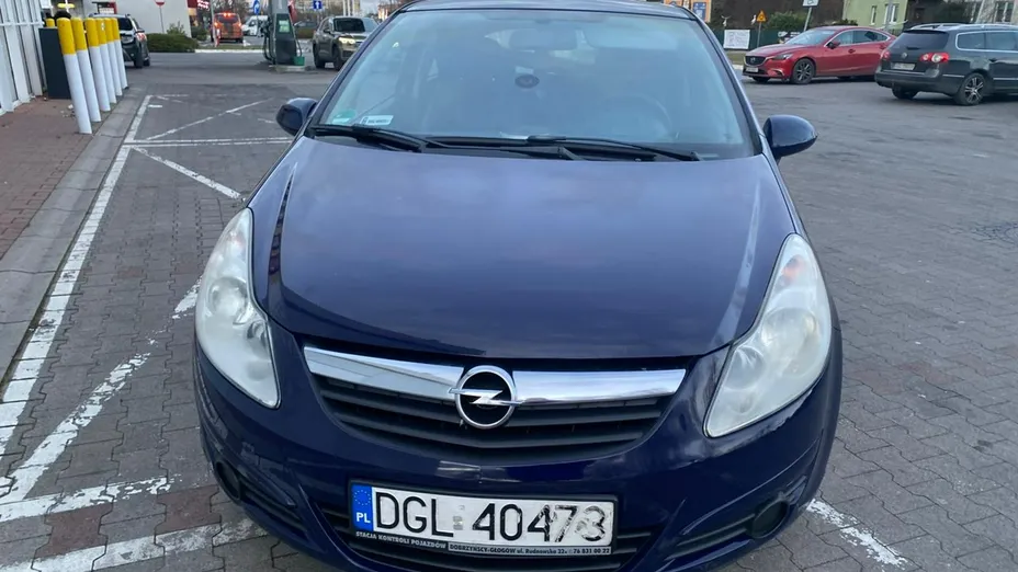 OPEL Corsa -