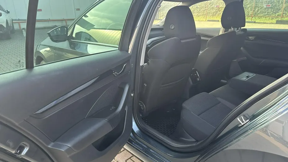 SKODA Octavia -