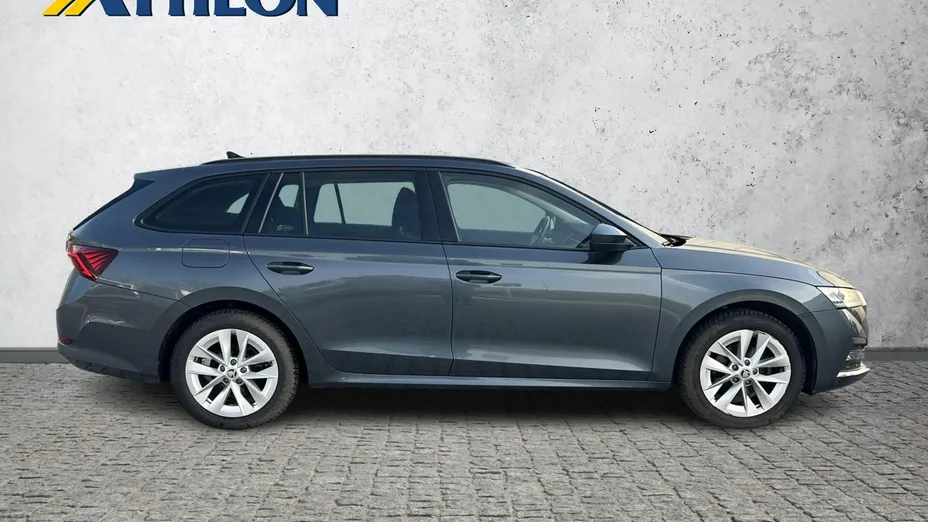 SKODA Octavia -