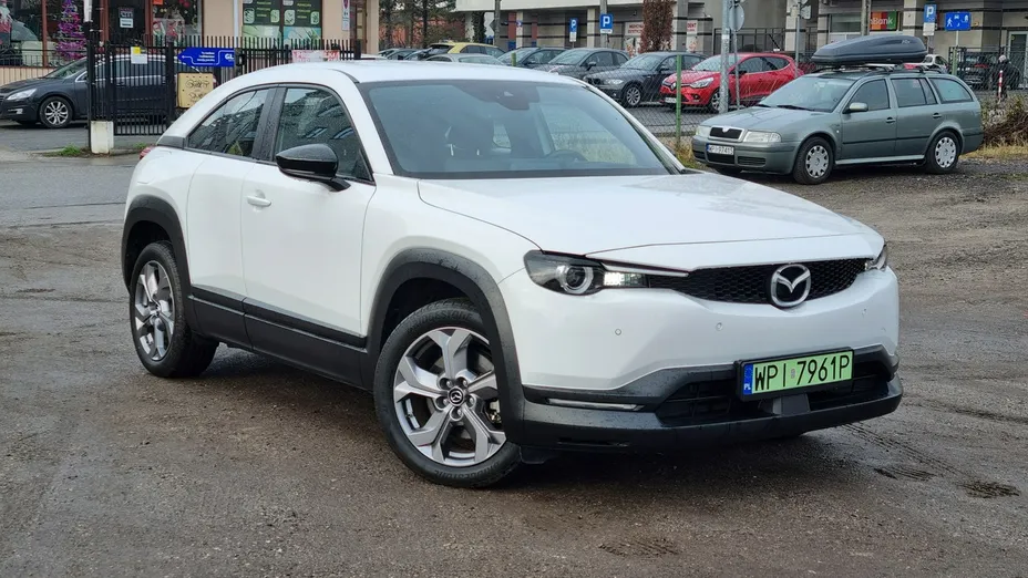 MAZDA MX-30 -