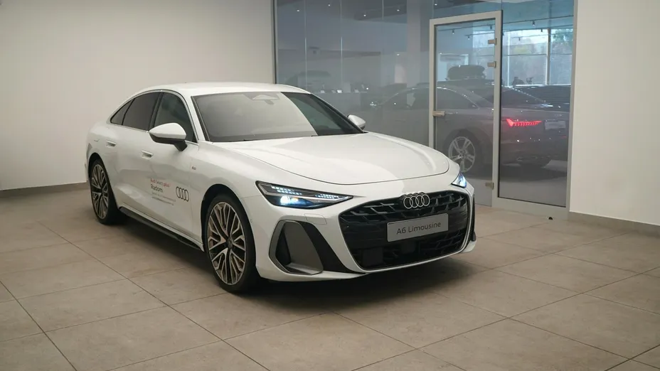 AUDI A6 -