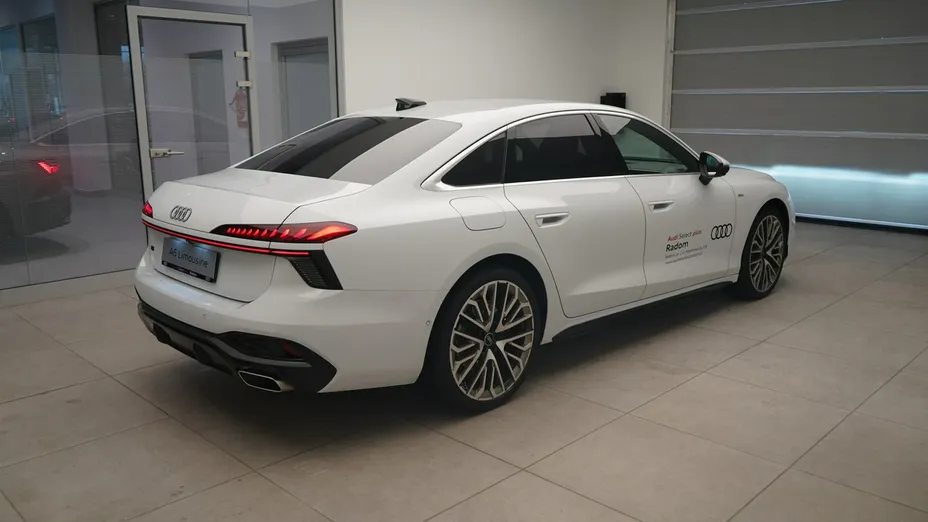 AUDI A6 -