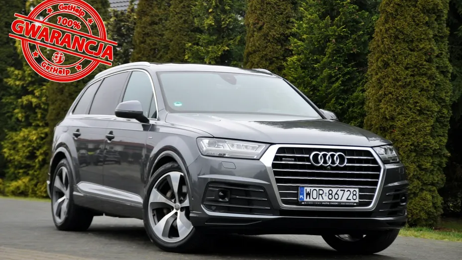 AUDI Q7 -