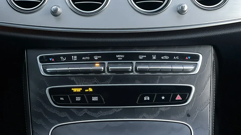 MERCEDES-BENZ E Klasa -