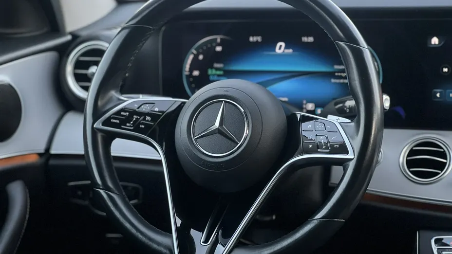 MERCEDES-BENZ E Klasa -