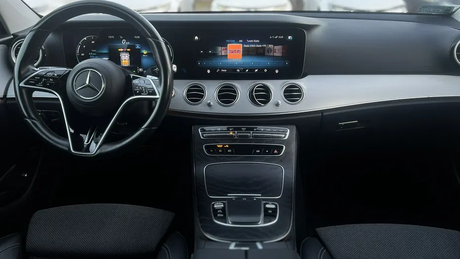 MERCEDES-BENZ E Klasa -