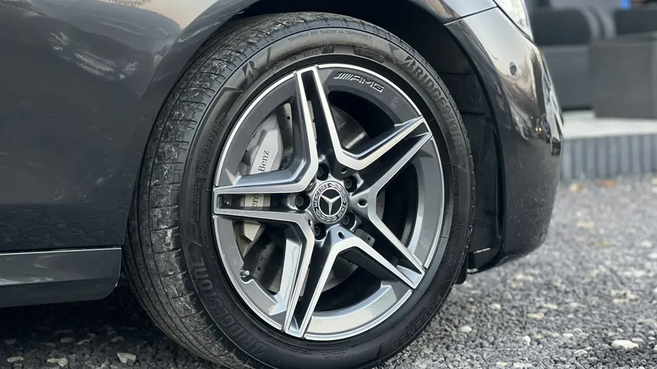 MERCEDES-BENZ E Klasa -