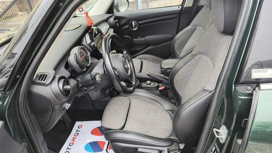 MINI Cooper -