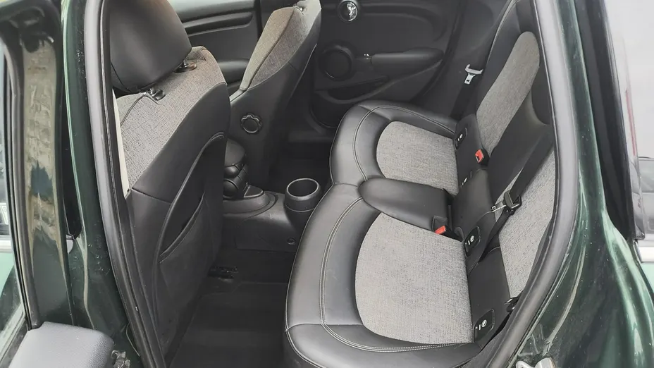 MINI Cooper -