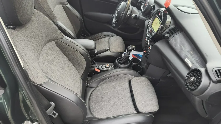 MINI Cooper -