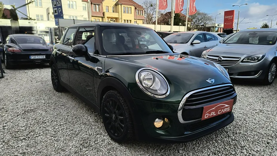 MINI Cooper -
