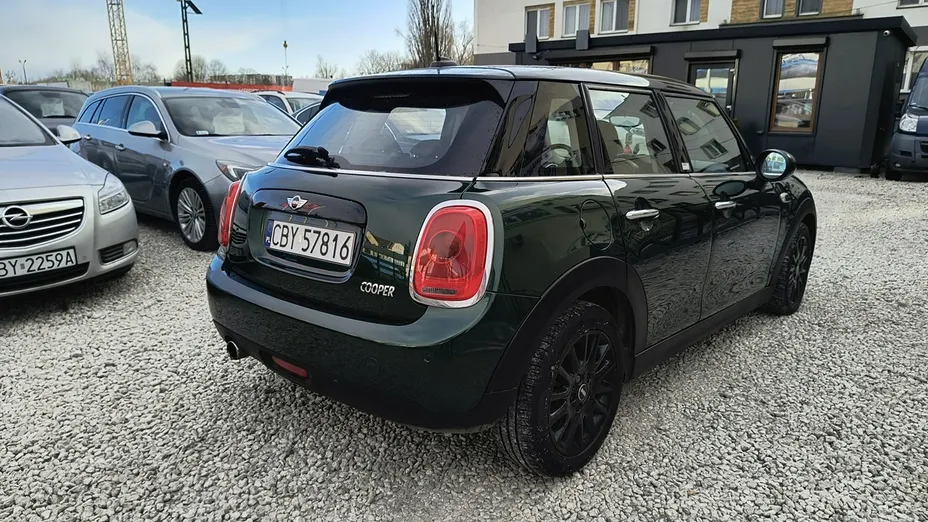 MINI Cooper -