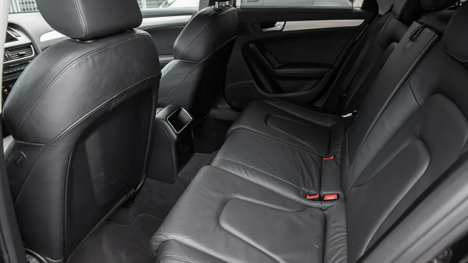 AUDI A4 -