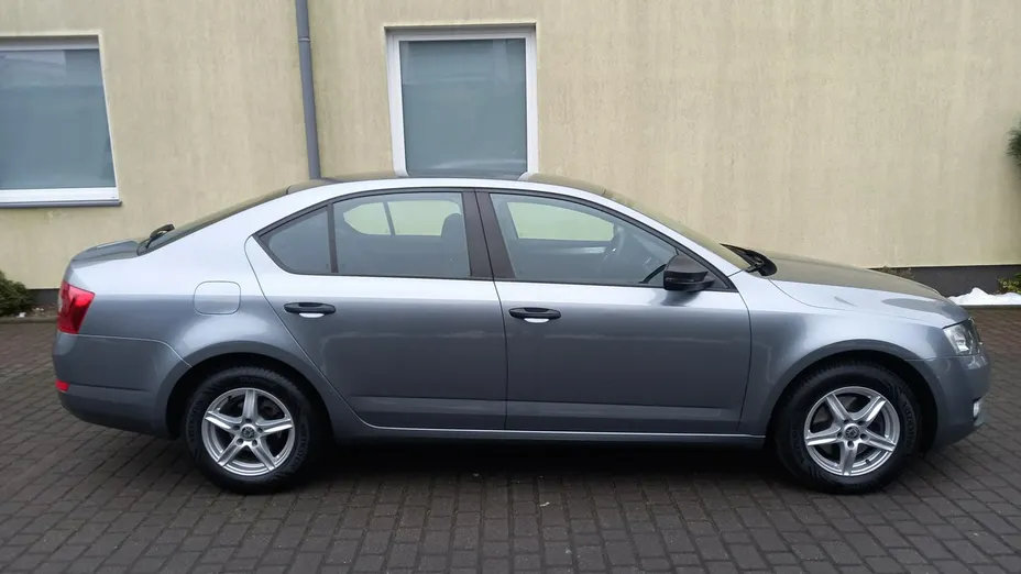 SKODA Octavia -