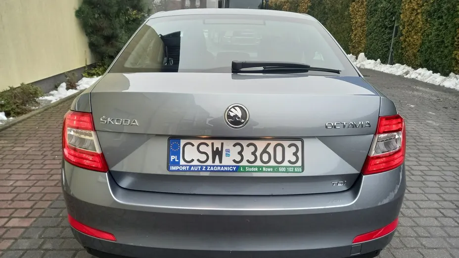 SKODA Octavia -