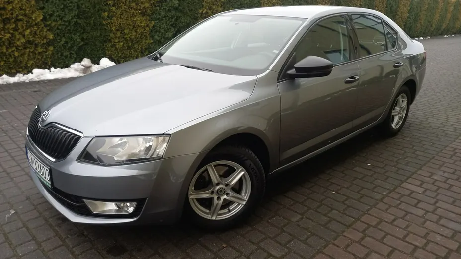 SKODA Octavia -