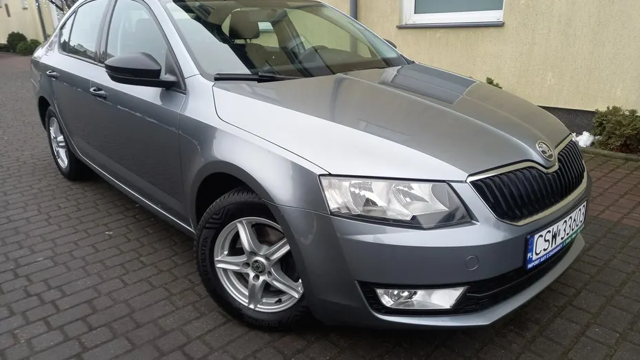 SKODA Octavia -