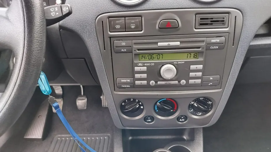 FORD Fusion -