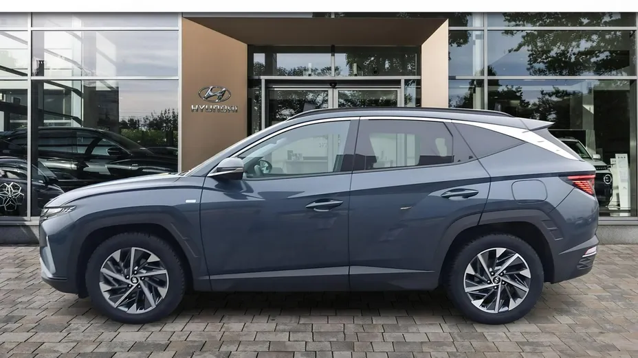 HYUNDAI Tucson -