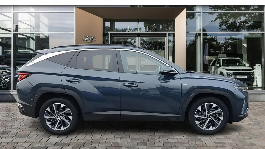 HYUNDAI Tucson -