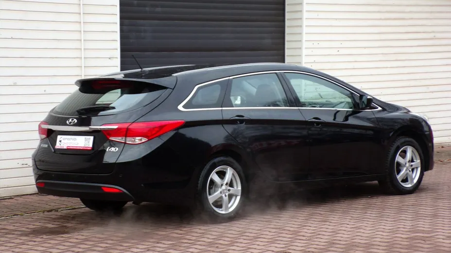 HYUNDAI i40 -
