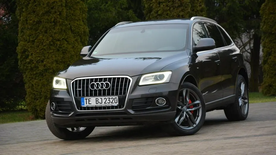 AUDI Q5 -